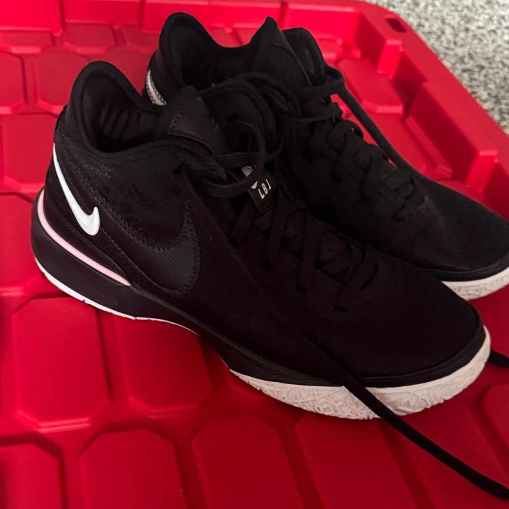Nike LeBron NXXT Gen Black and Pink Shoes.  Worn a few times indoor